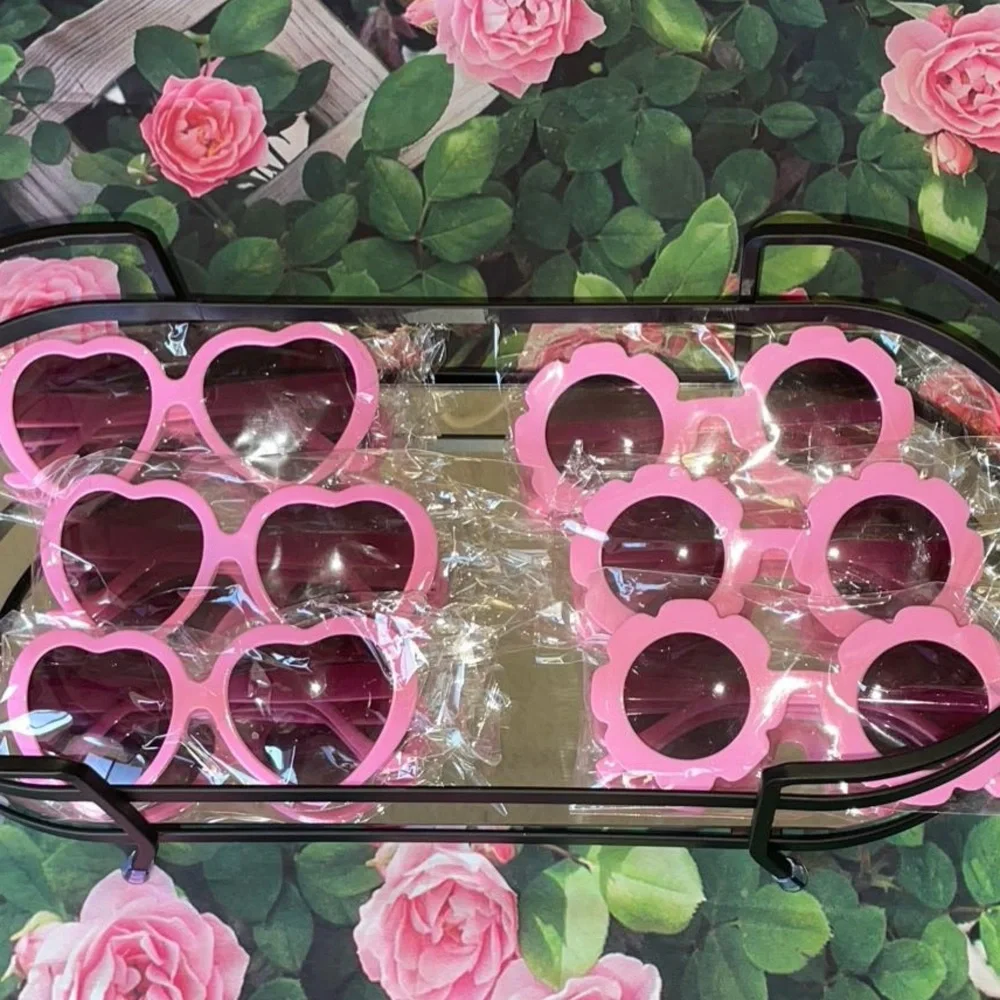 New! 2 x $6 Kids sunglasses adorable